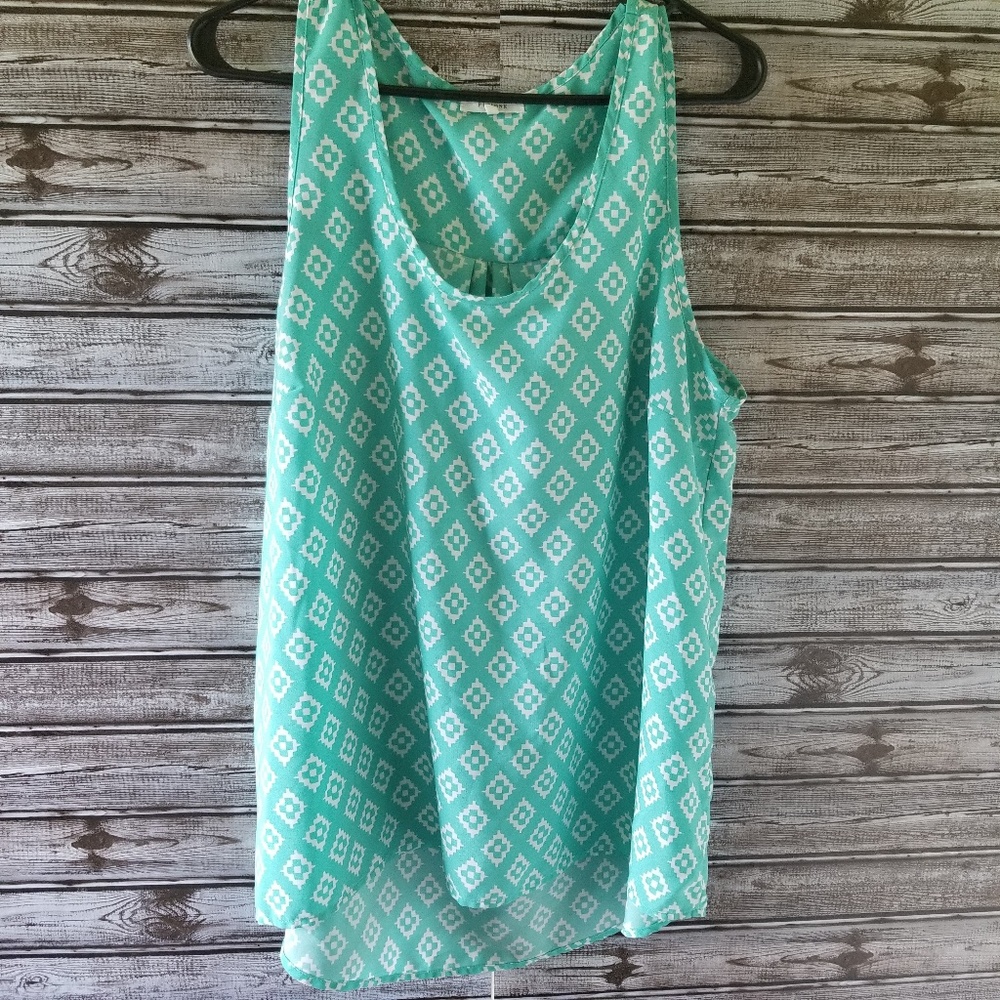 Pleione Tank Top Size XL